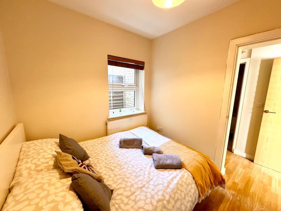 2 Bedroom Apartment In Se13 Londres Extérieur photo