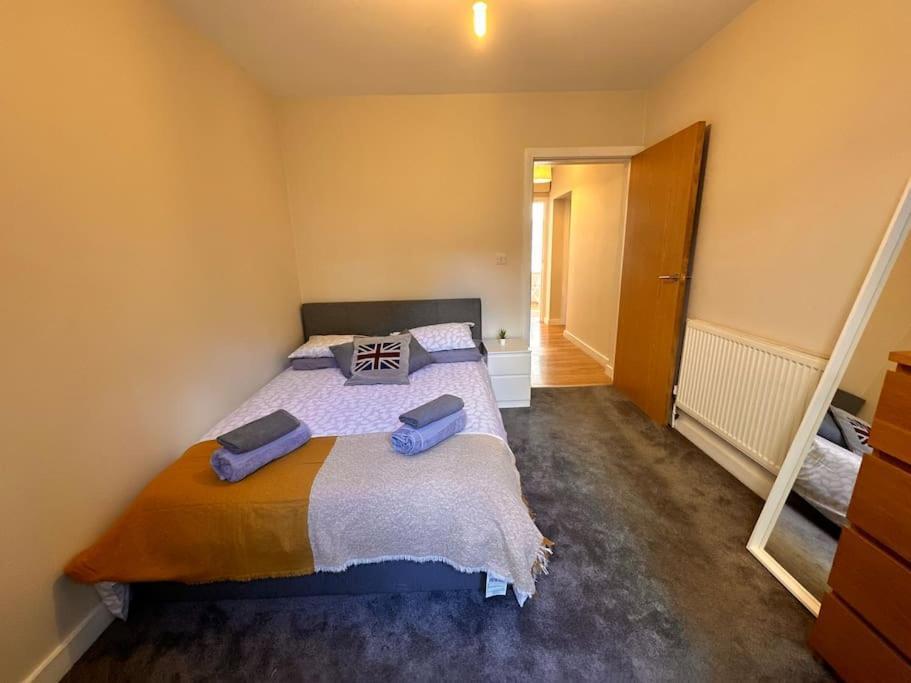 2 Bedroom Apartment In Se13 Londres Extérieur photo