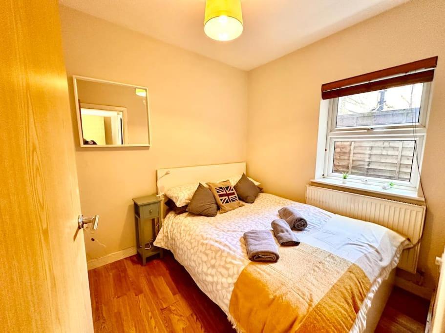 2 Bedroom Apartment In Se13 Londres Extérieur photo